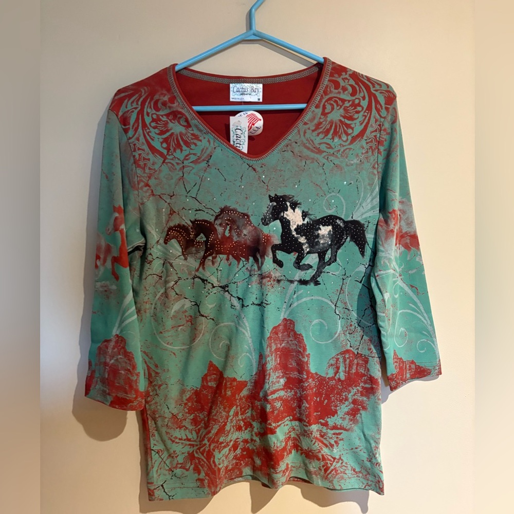 Cactus Bay Apparel NWT 3/4 Sleeve Horse Mountain Shirt Brown Green Medium